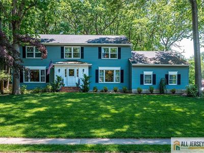 Property at 22 Woodgate Dr, Monmouth Junction, NJ