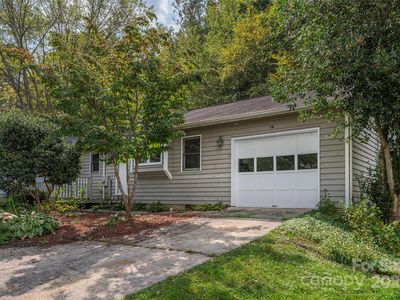 14 Llama Vista Ct