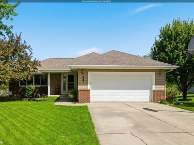 203 W Corry Ct