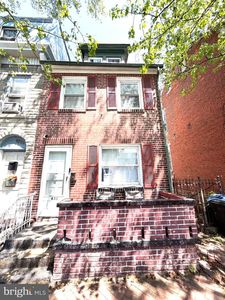 431 Pine St