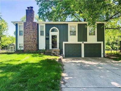 Property at 8925 Gillette St, Lenexa, KS