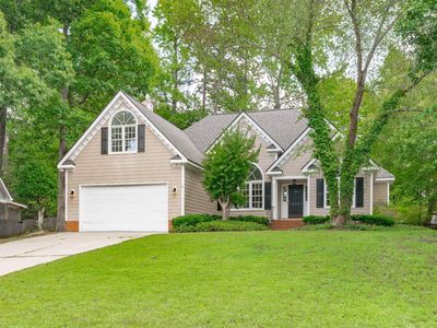 208 Hickory Glen Ln