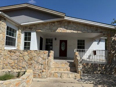 304 E Croydon Pl