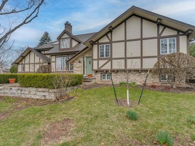3000 East EDGEMERE DRIVE