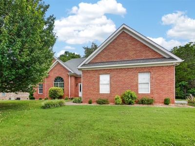 145 Huntsman Cir