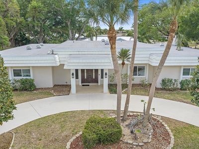 1734 Riviera Cir