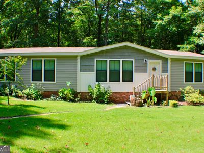Property at 178 Woodbine Cir, Franklin, GA