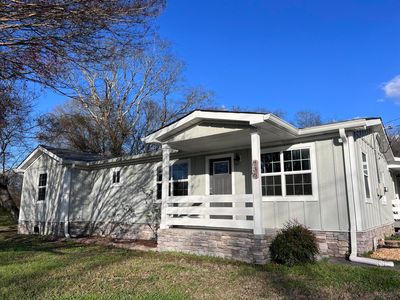 736 Hancock Rd