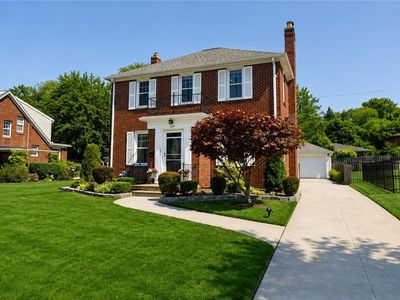 129 Hendricks Blvd