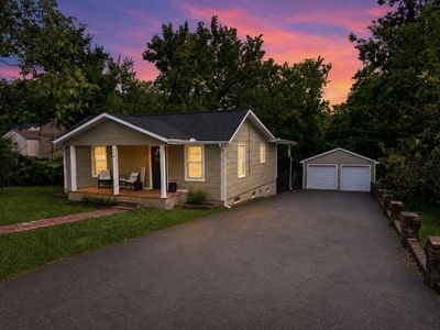 544 Maplewood Ln
