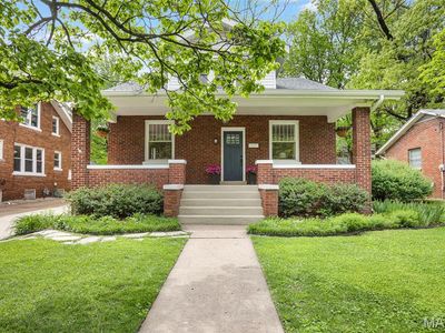 223 N Buchanan St