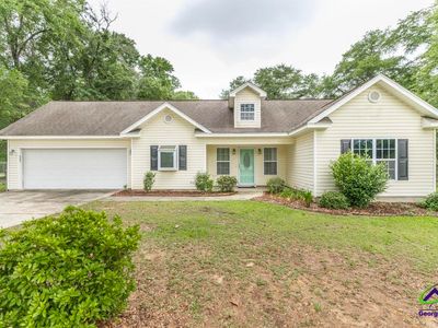 390 Eastman Hwy