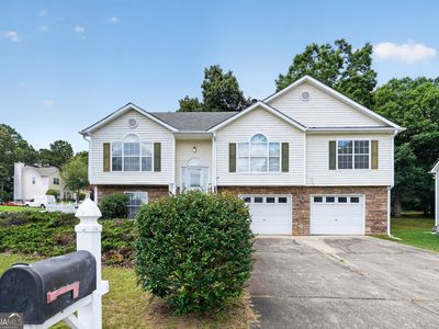 10683 Redbud Ln
