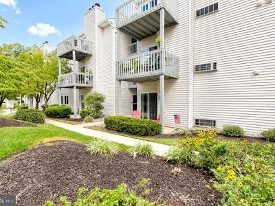 2030 Lucas Ln
