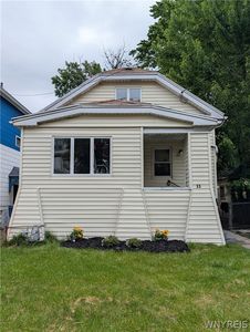 33 Argus St