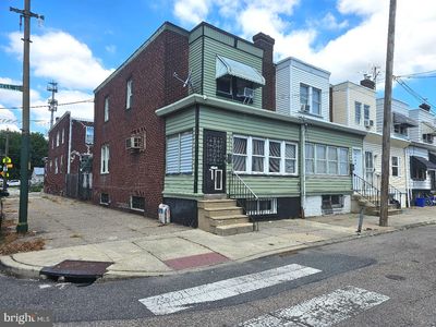 2046 S Bucknell St