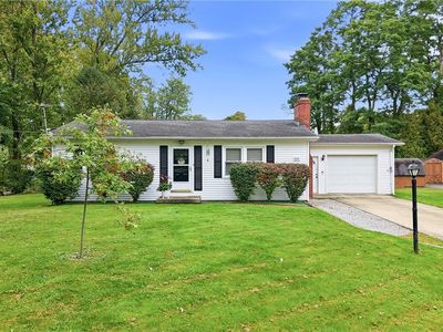 Property at 3251 Shadyside Dr, Hubbard, OH