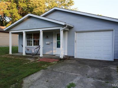 305 Barr St