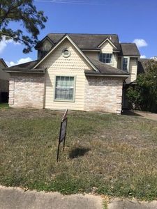 12042 Spring Grove Dr