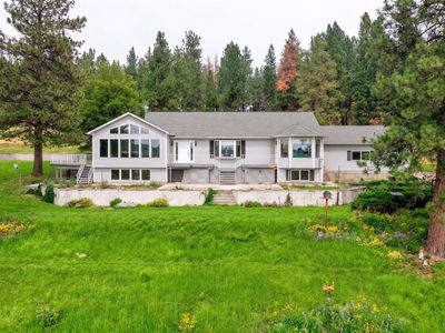 382 Sweathouse Creek Rd