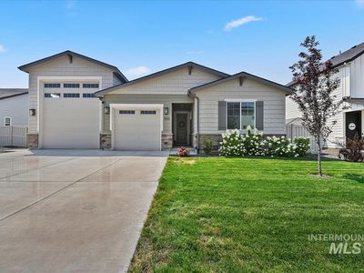 Property at 555 Burnside Ave, Middleton, ID
