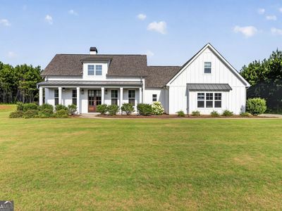 Property at 201 Golden Cloud Ct, Williamson, GA