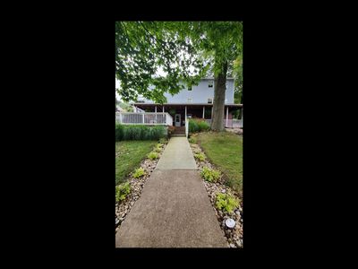 103 S 9th St