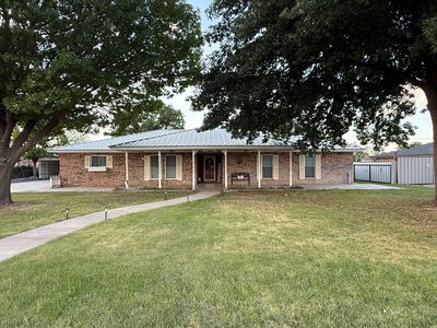 418 W Martin St