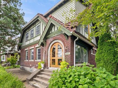 2945 Perrysville Ave