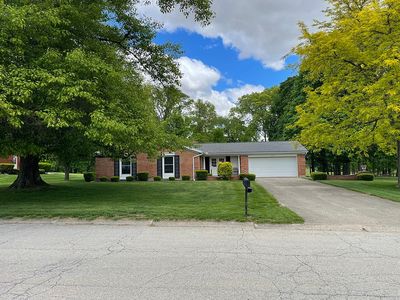 1333 Stratford Dr