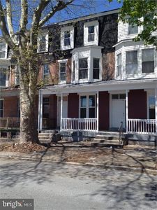 350 Harris St