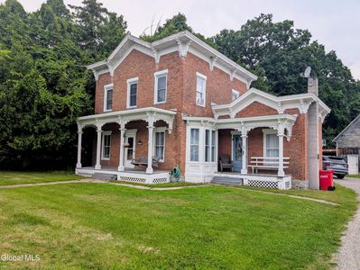 2686 Main Street