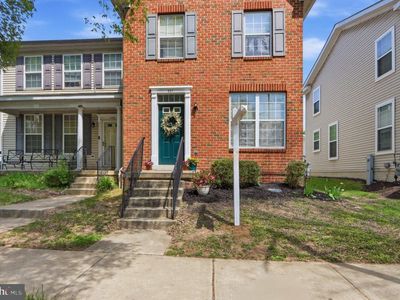 907 Myrtle Ave