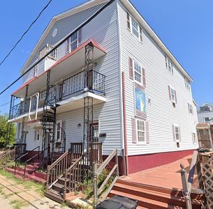 105 N Liberty St