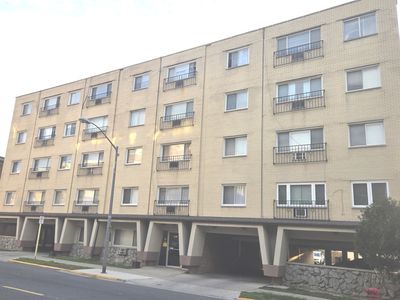2920 N Harlem Ave APT 4B