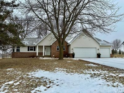 3413 Eagle Ridge Dr E