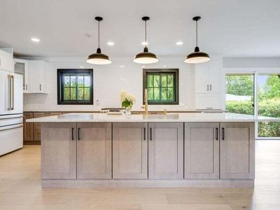 2050 Mt Kisco DRIVE