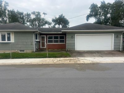 3002 Miller Ave