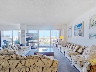 1800 NE 114th St APT 1411