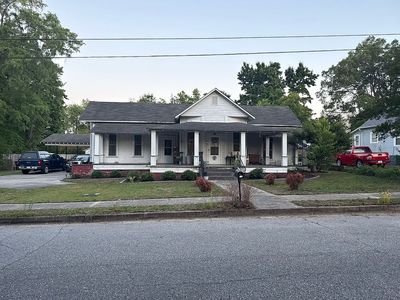 Property at 206 E 2nd Ave, Red Springs, NC