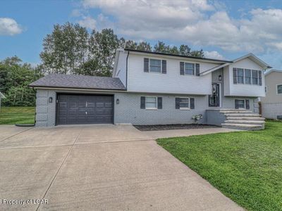 Property at 132 Northpoint Dr, Olyphant, PA
