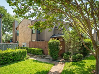 333 Melrose Dr APT 31D