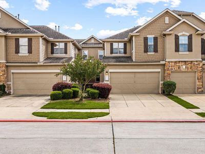 12119 Medina Lake Dr