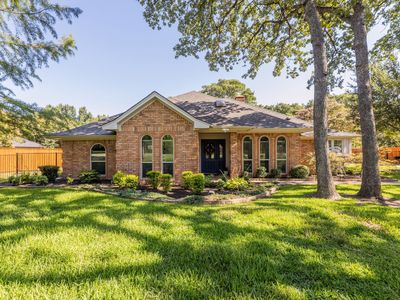 2009 Greenwood Ln