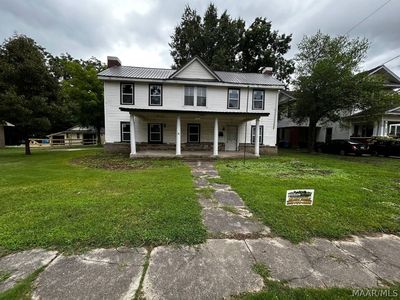 402 Rock St SE