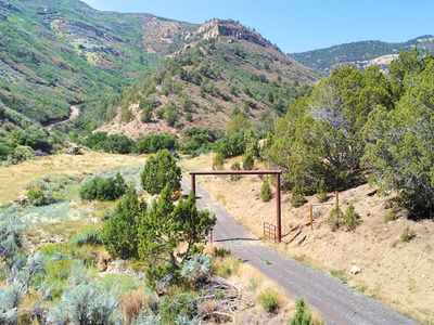 Douglas Pass Rd