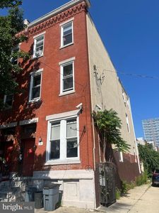 1327 N 16th St