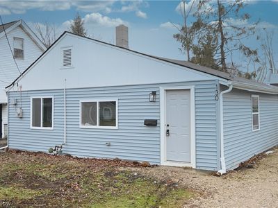 130 Traymore Blvd
