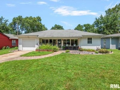 1917 Bruns Lane Ct