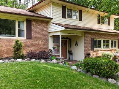 2728 Forest Lake Dr